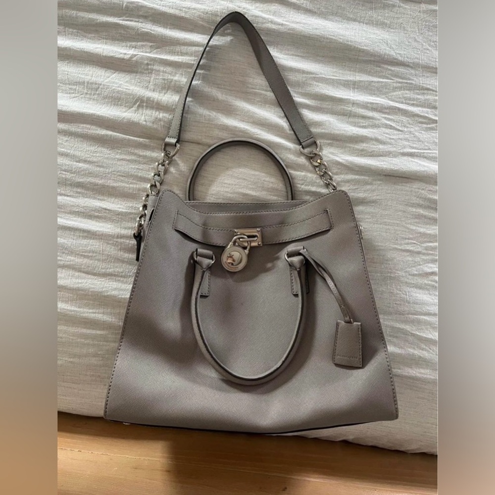Authentic Michael Kors shoulder bag